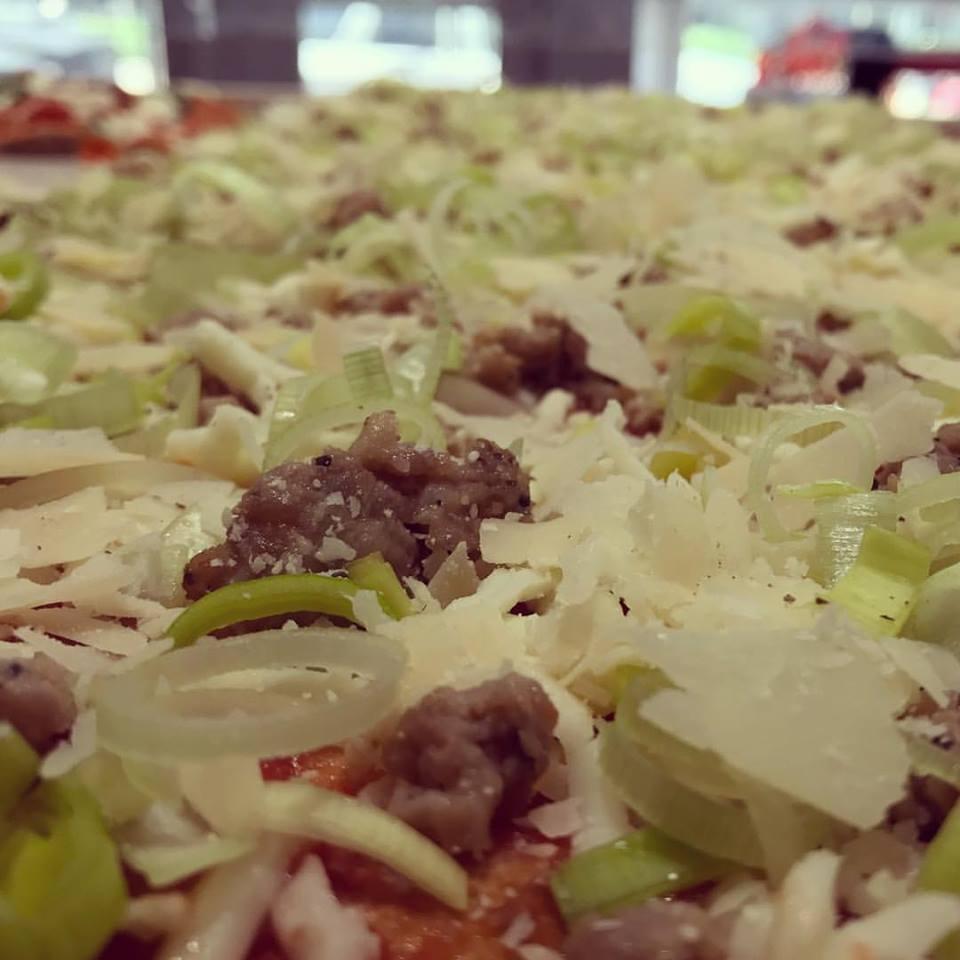 Blocks Pizza Deli Restaurant in Miami Beach, Pizzeria